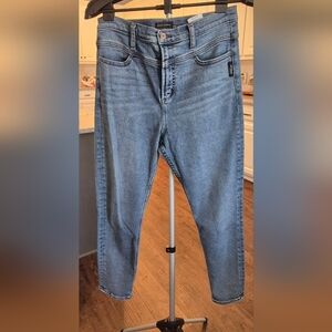 Silver Jeans Ode To The 80s Women's Light Blue Ankle Jeans